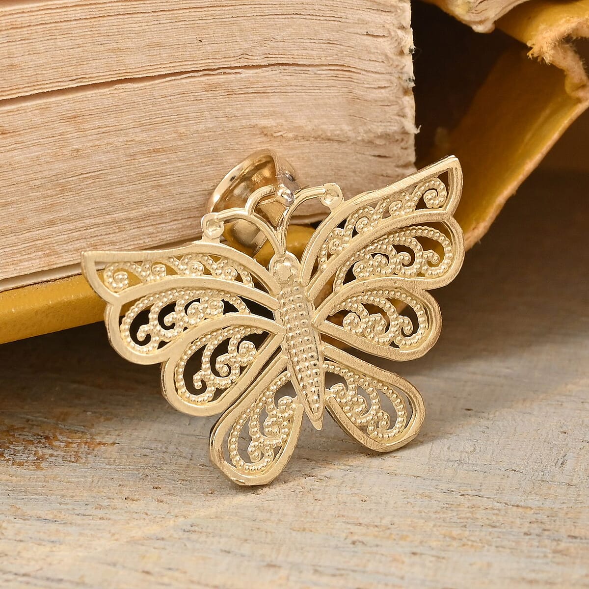 10K Yellow and White Gold Butterfly Pendant 0.90 Grams image number 1