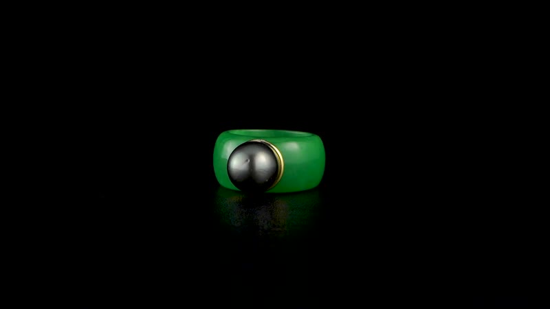 Tahitian Cultured Pearl 10-11mm, Green Jade Ring in Vermeil YG Over Sterling Silver (Size 10.0) 37.15 ctw