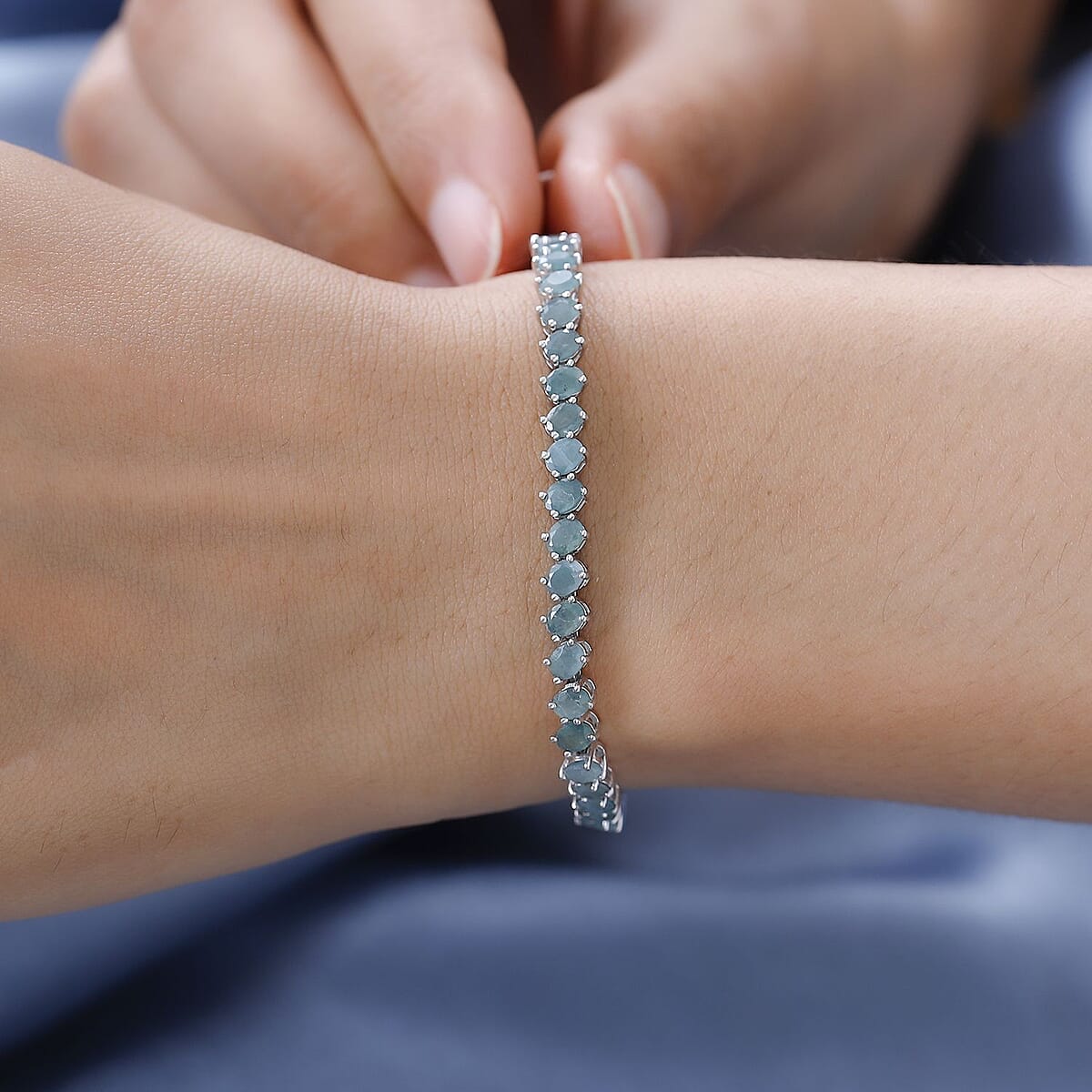 Grandidierite Tennis Bracelet in Platinum Over Sterling Silver (8.00 In) 9.00 ctw image number 2