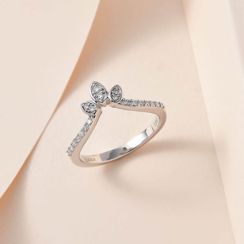 Iliana 18K White Gold Diamond G-H SI Floral Chevron Band Ring (Size 6.0) 0.20 ctw