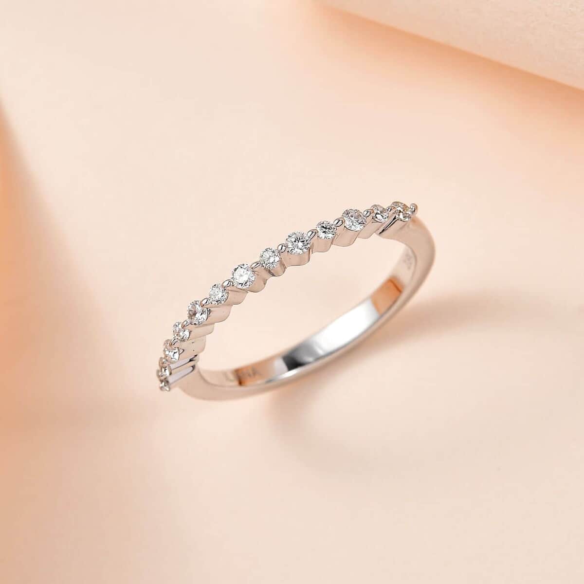 Iliana 18K White Gold G-H SI1 White Diamond Band Ring (Size 6.0) 2.65 Grams 0.25 ctw image number 1