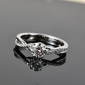 Iliana 18K White Gold G-H SI1 Diamond Criss Cross Ring (Size 8.0) 4.15 Grams 0.75 ctw