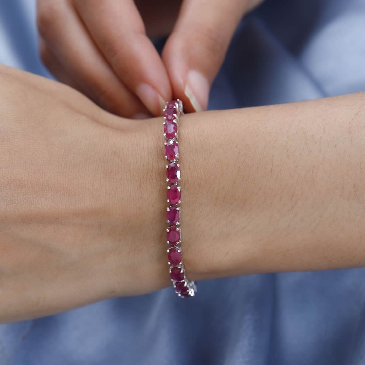 Niassa Ruby (FF) Tennis Bracelet in Platinum Over Sterling Silver (8.00 In) 24.65 ctw image number 2