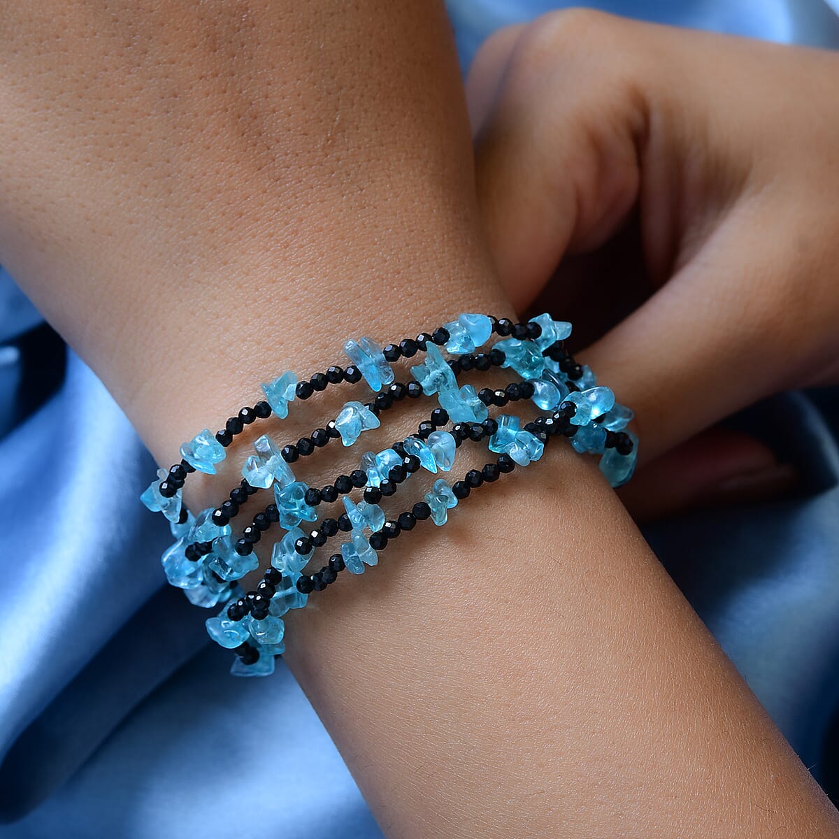 Malgache Neon Apatite and Thai Black Spinel Multi Row Bracelet in Sterling Silver (7.25 In) 105.00 ctw image number 2