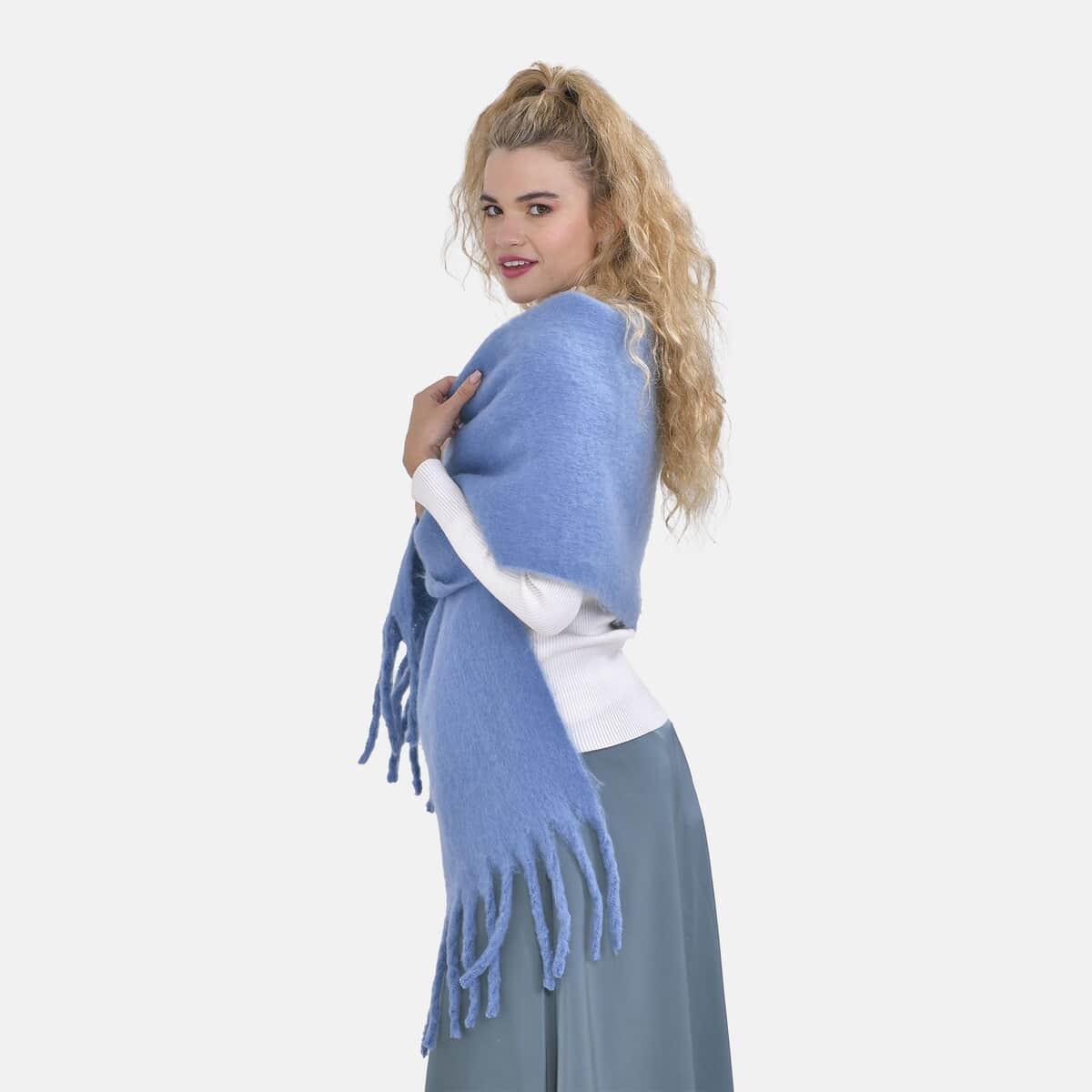 Blue Solid Color Scarf with Tassels image number 3