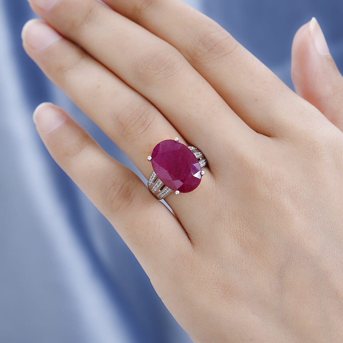 Niassa Ruby (FF), White Zircon Ring in Platinum Over Sterling Silver (Size 10.0) 20.10 ctw image number 2