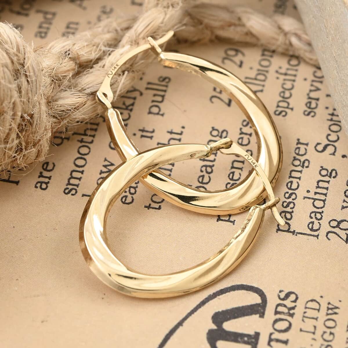 JCK Golden Deal 14K Yellow Gold Hoop Earrings image number 1