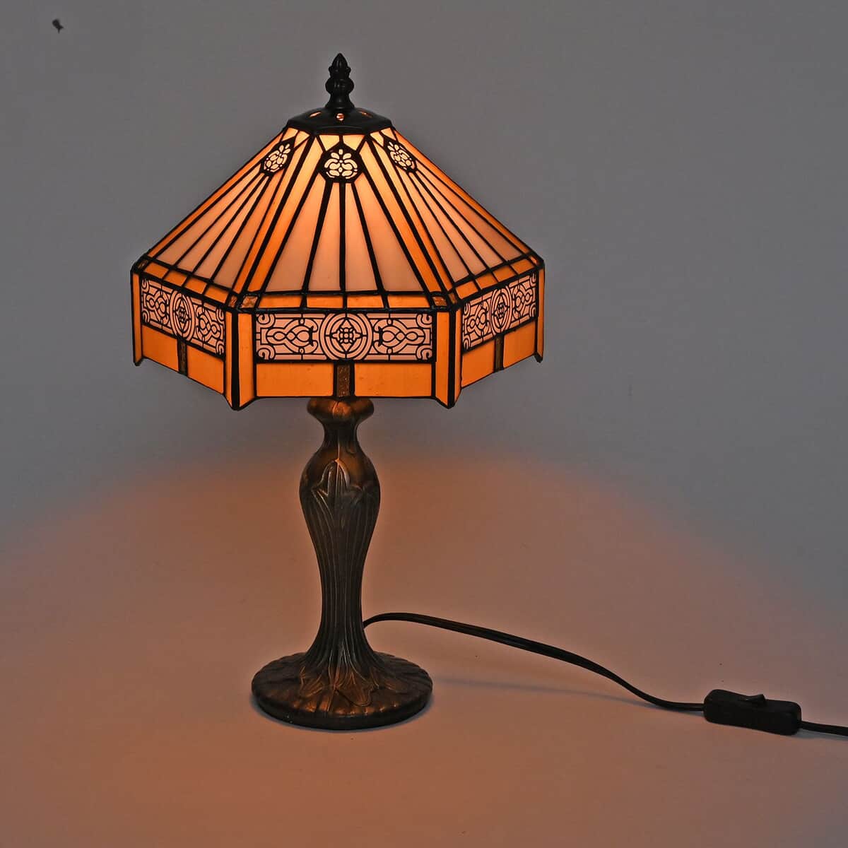 6-Sided Classic Filigree Pattern 10 Inch Tiffany Inspired Table Lamp (E26 Bulb Not Included) image number 1