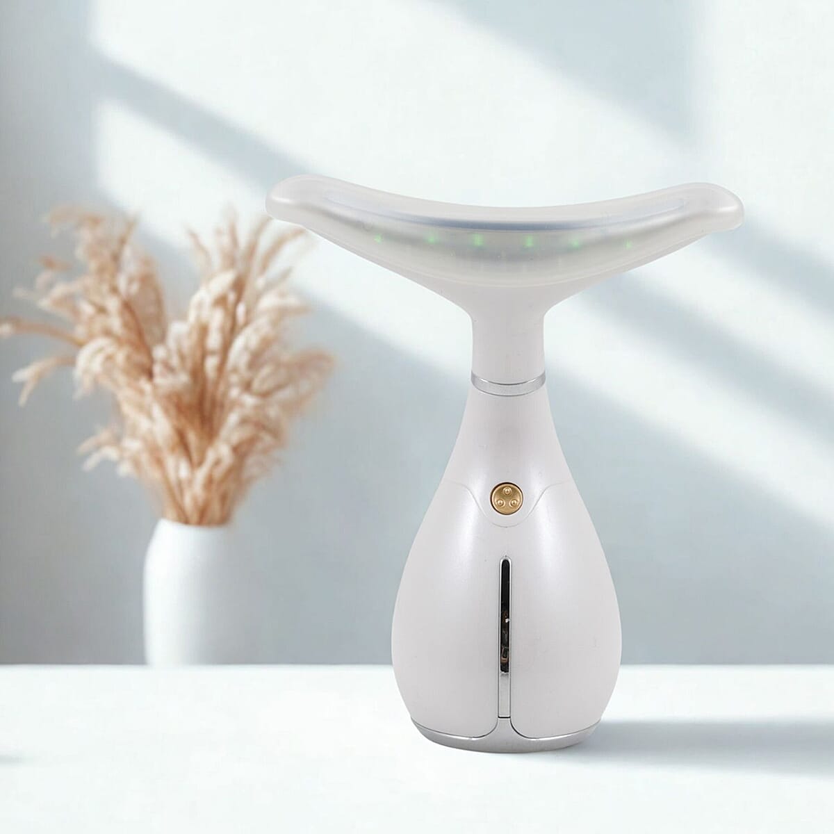 Opatra DermiNeck Anti-Aging Device Refurbished image number 1