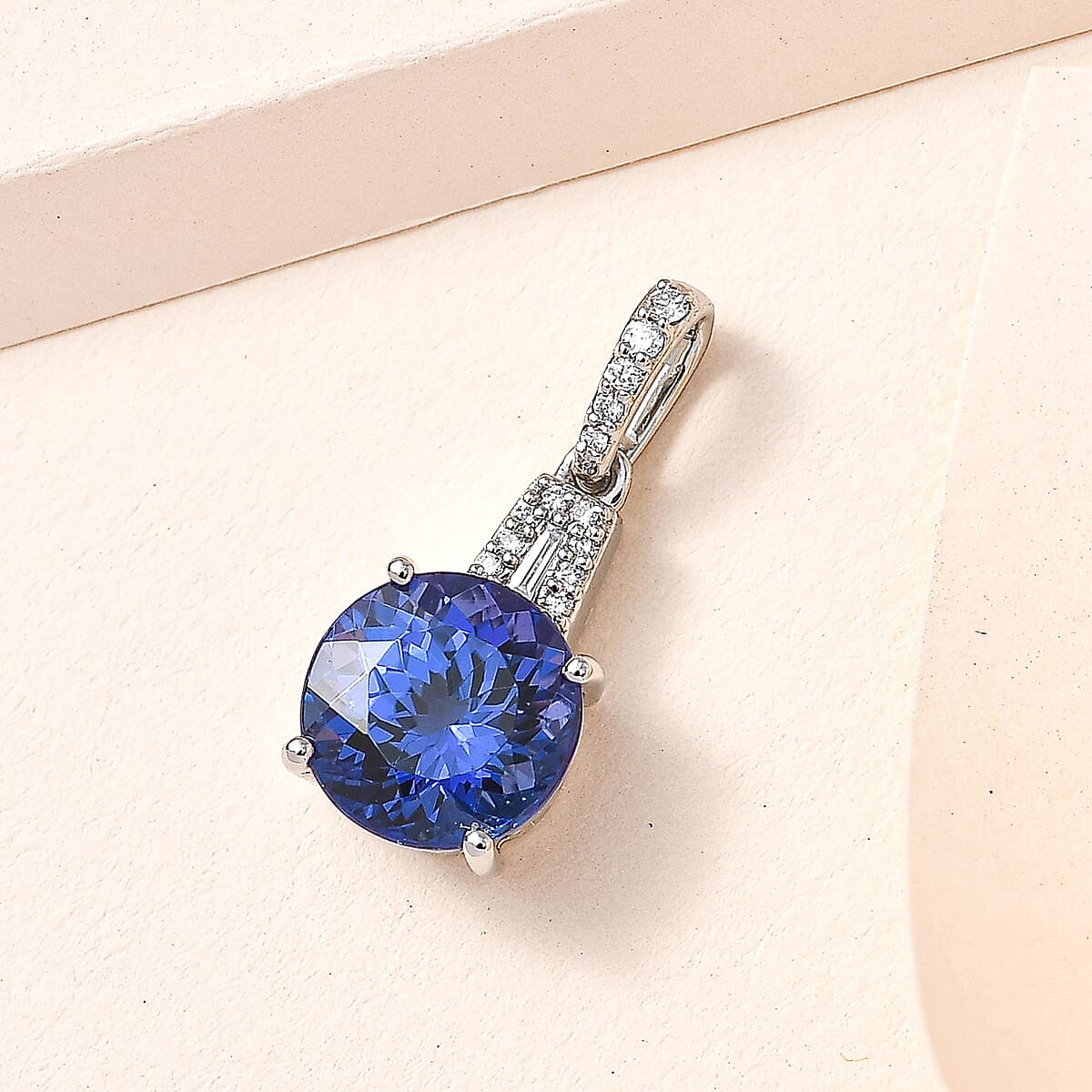 TLV Rhapsody 950 Platinum AAAA Tanzanite, Diamond (E-F, VS) Pendant 3.00 ctw image number 1