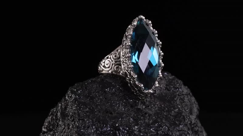 Sajen Silver Quartz Doublet Celestial Lavender Ring in Platinum Over Sterling Silver (Size 10.0) 11.90 ctw