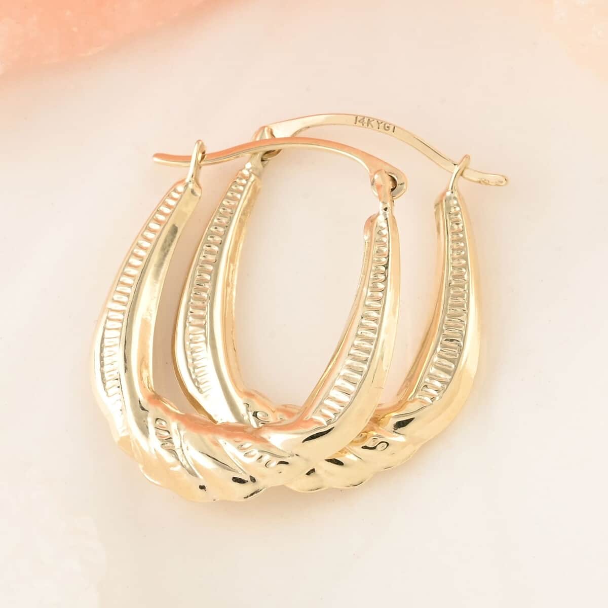 14K Yellow Gold Twisted Hoop Earrings image number 1