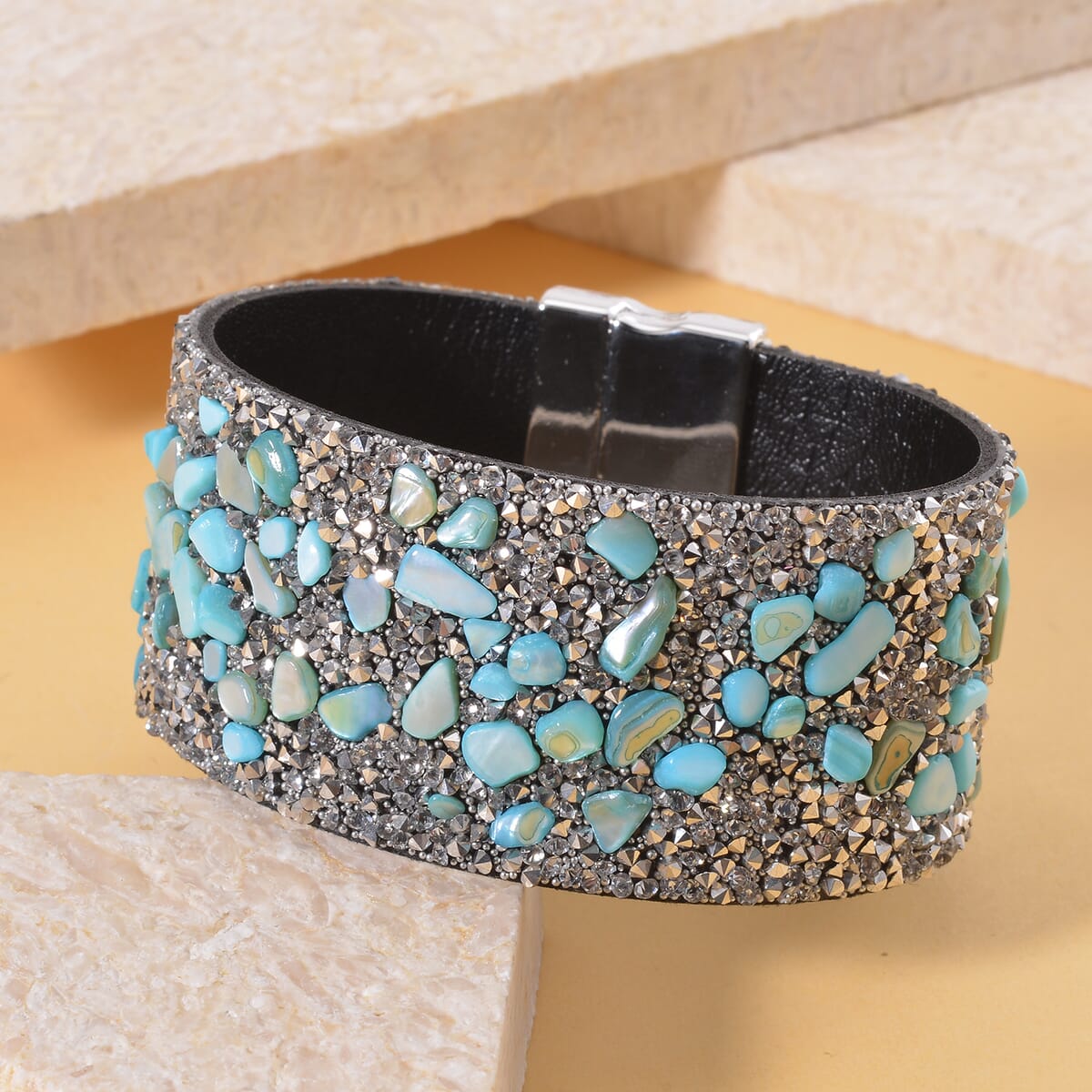 Blue Shell Pearl and Gray Austrian Crystal Bracelet in Silvertone (7.50 In) image number 1