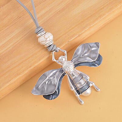Grey Agate, Constituted White Howlite and Enameled Necklace 28-30 Inches in Silvertone 4.50 ctw