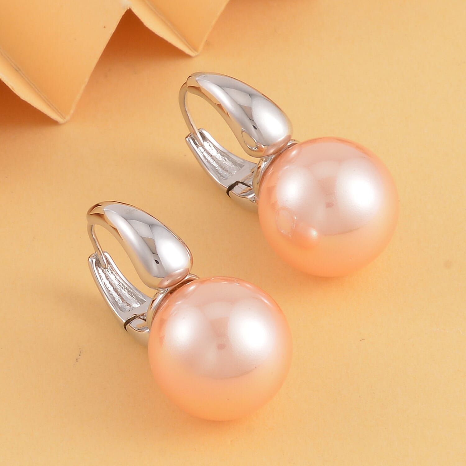 Peach Shell Pearl Earrings in Silvertone