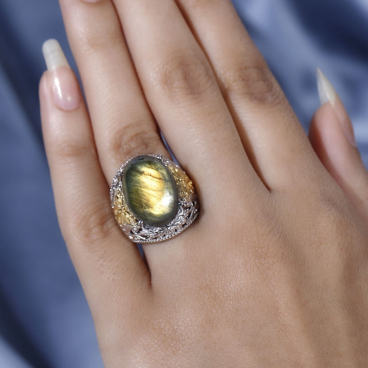 Karis Malagasy Labradorite Solitaire Ring in 18K YG Plated and Platinum Bond 13.60 ctw image number 2