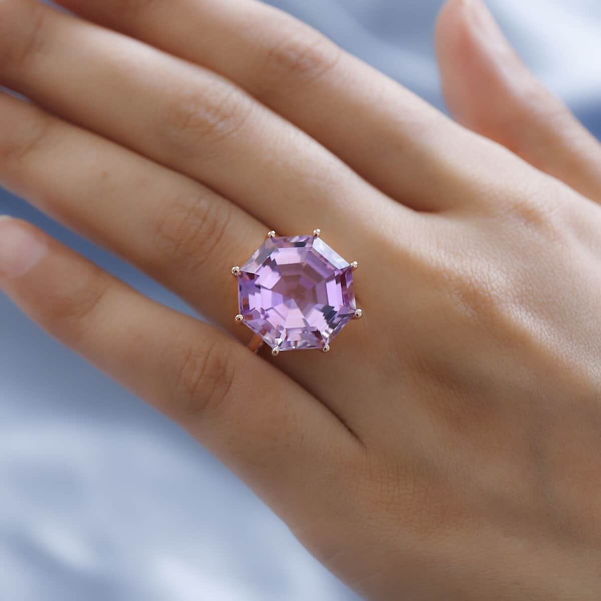 AAA Rose De France Amethyst Solitaire Ring in Vermeil Rose Gold Over Sterling Silver 22.10 ctw image number 2