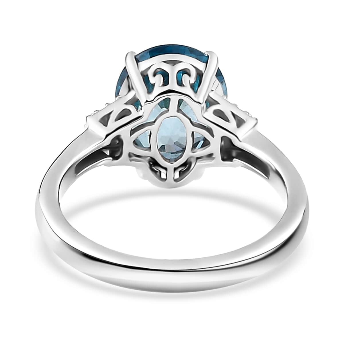 Luxoro 14K White Gold AAA Ratanakiri Blue Zircon and Diamond G-H I3 Ring (Size 6.0) 5.25 ctw image number 4