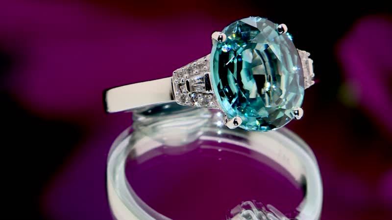 Luxoro 14K White Gold AAA Ratanakiri Blue Zircon and Diamond G-H I3 Ring 5.25 ctw