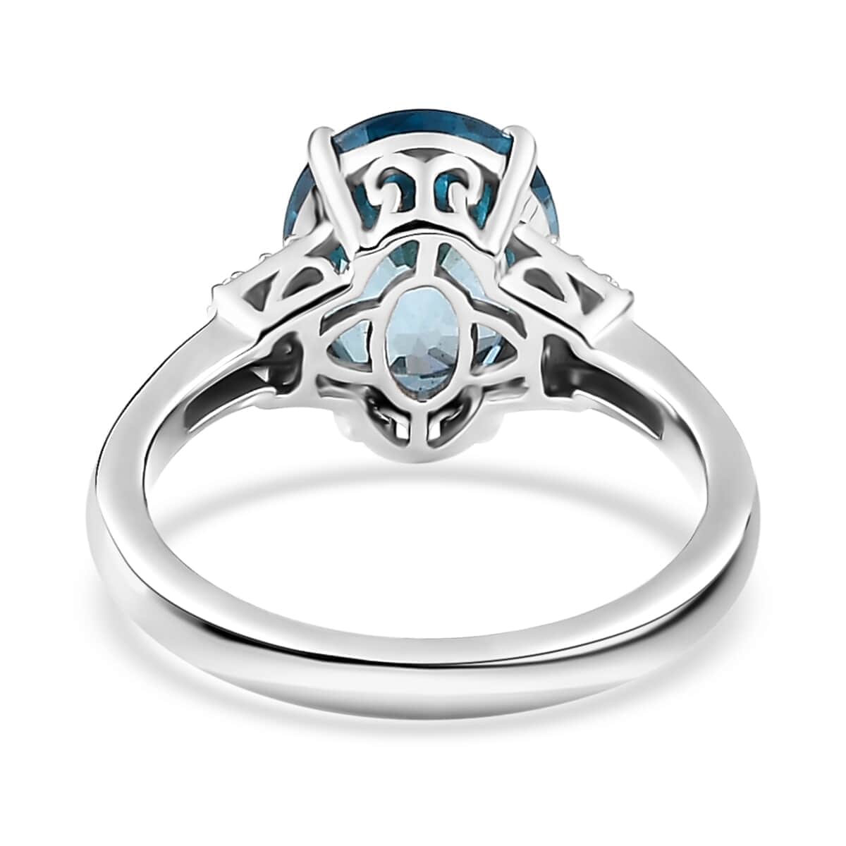 Luxoro 14K White Gold AAA Ratanakiri Blue Zircon and Diamond G-H I3 Ring (Size 7.0) 5.25 ctw image number 4