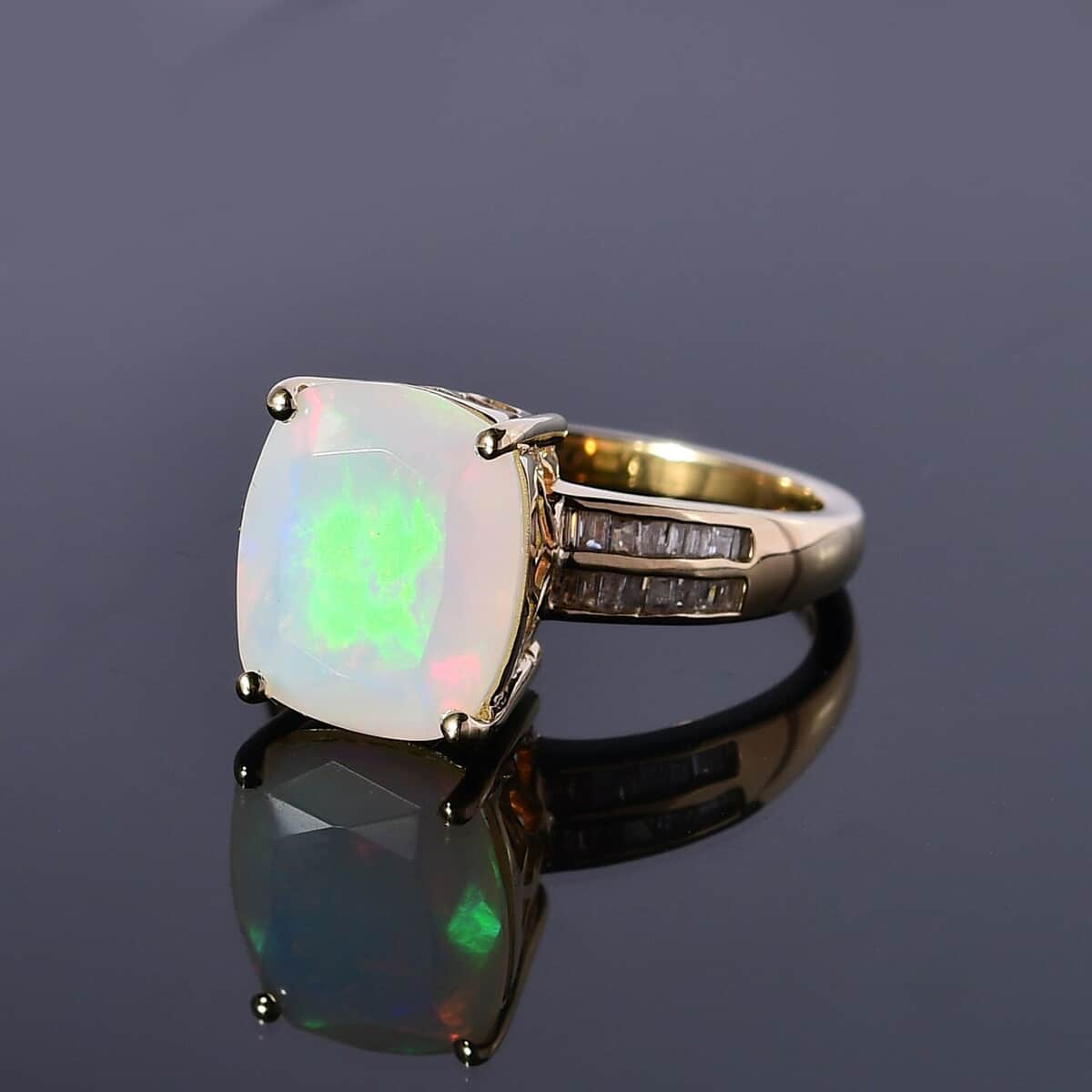 Luxoro 10K Yellow Gold AAA Ethiopian Welo Opal and Diamond Ring 3.50 ctw image number 1