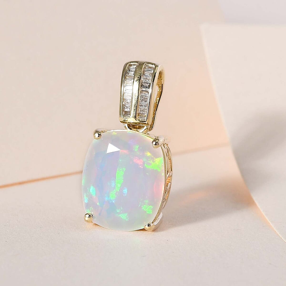 Luxoro 10K Yellow Gold AAA Ethiopian Welo Opal and Diamond Pendant 3.10 ctw image number 1