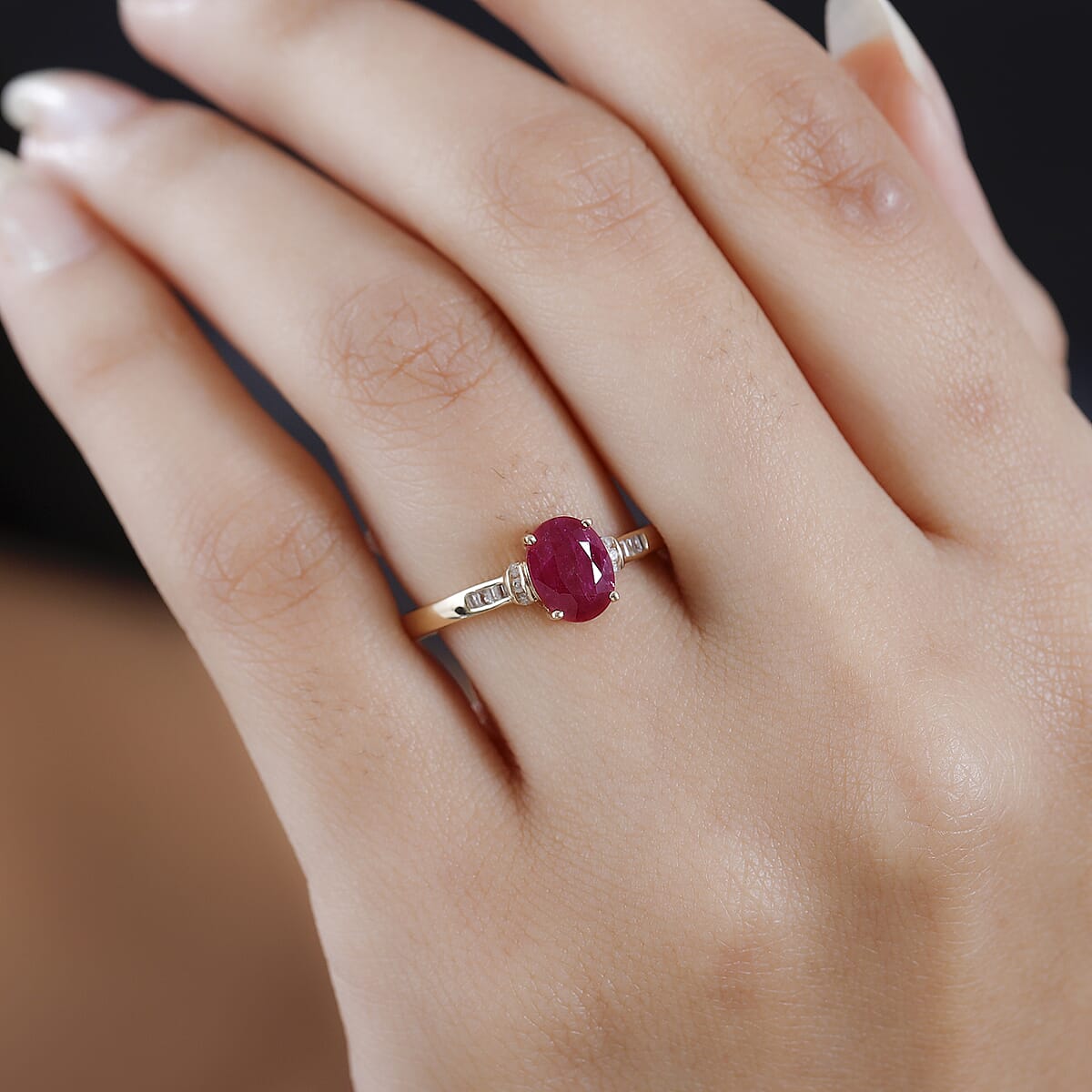 Luxoro 10K Yellow Gold Premium Montepuez Ruby and Diamond Ring (Size 7.0) 1.60 ctw image number 2