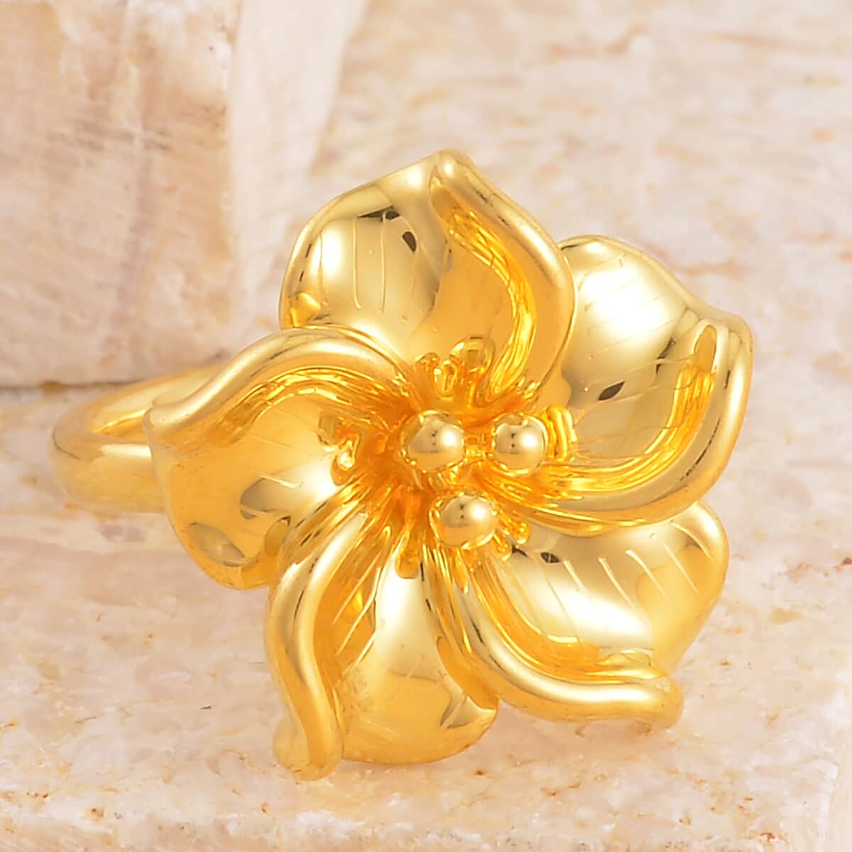 24K Yellow Gold Electroform Floral Ring (Size 6.0) 2.20 Grams image number 1