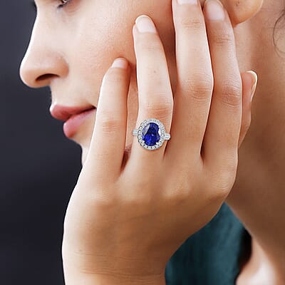 Certified and Appraised Rhapsody 950 Platinum AAAA Tanzanite and E-F VS Diamond Cocktail Ring (Size 10.0) 9.15 Grams 7.15 ctw