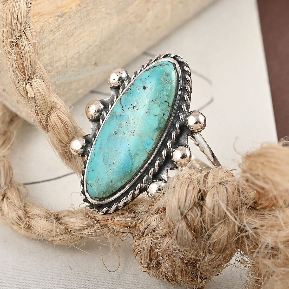 Santa Fe Style Kingman Turquoise Ring in Sterling Silver (Size 9.0) 5.30 ctw image number 1