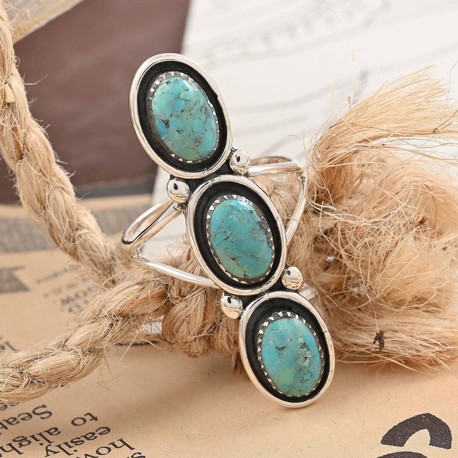 Santa Fe Style Kingman Turquoise 3 Stone Ring in Sterling Silver (Size 10.0) 8.00 ctw