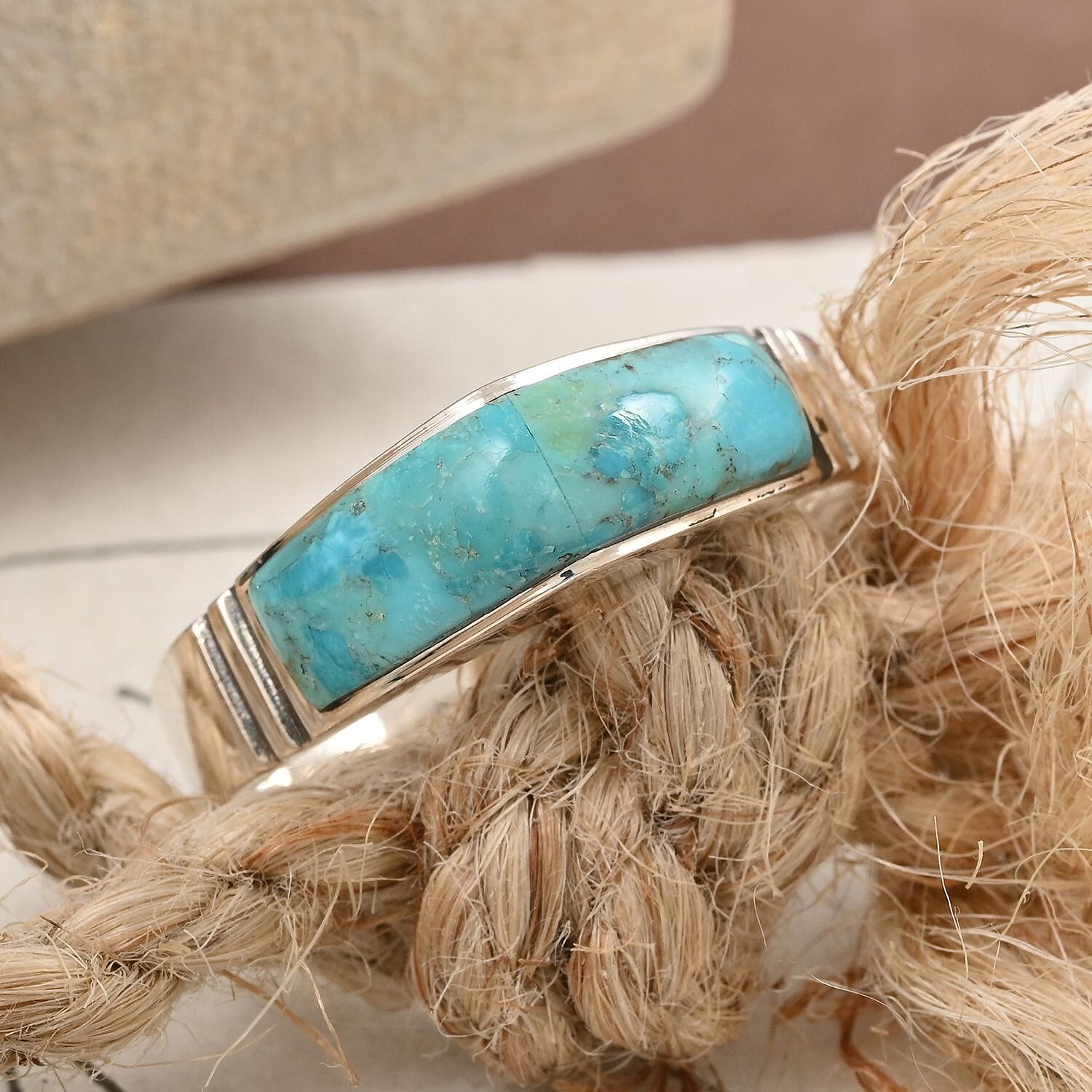 Santa Fe Style Kingman Turquoise Ring in Sterling Silver (Size 10.0) 4.50 ctw