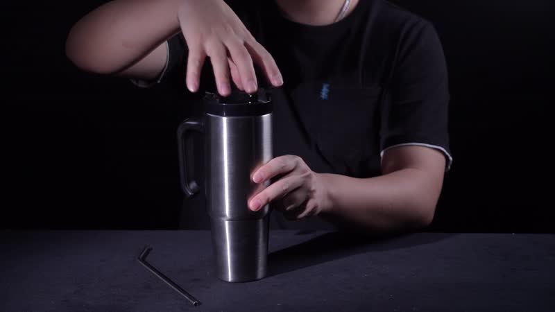 30oz Stainless Steel Cup with Straw - Black