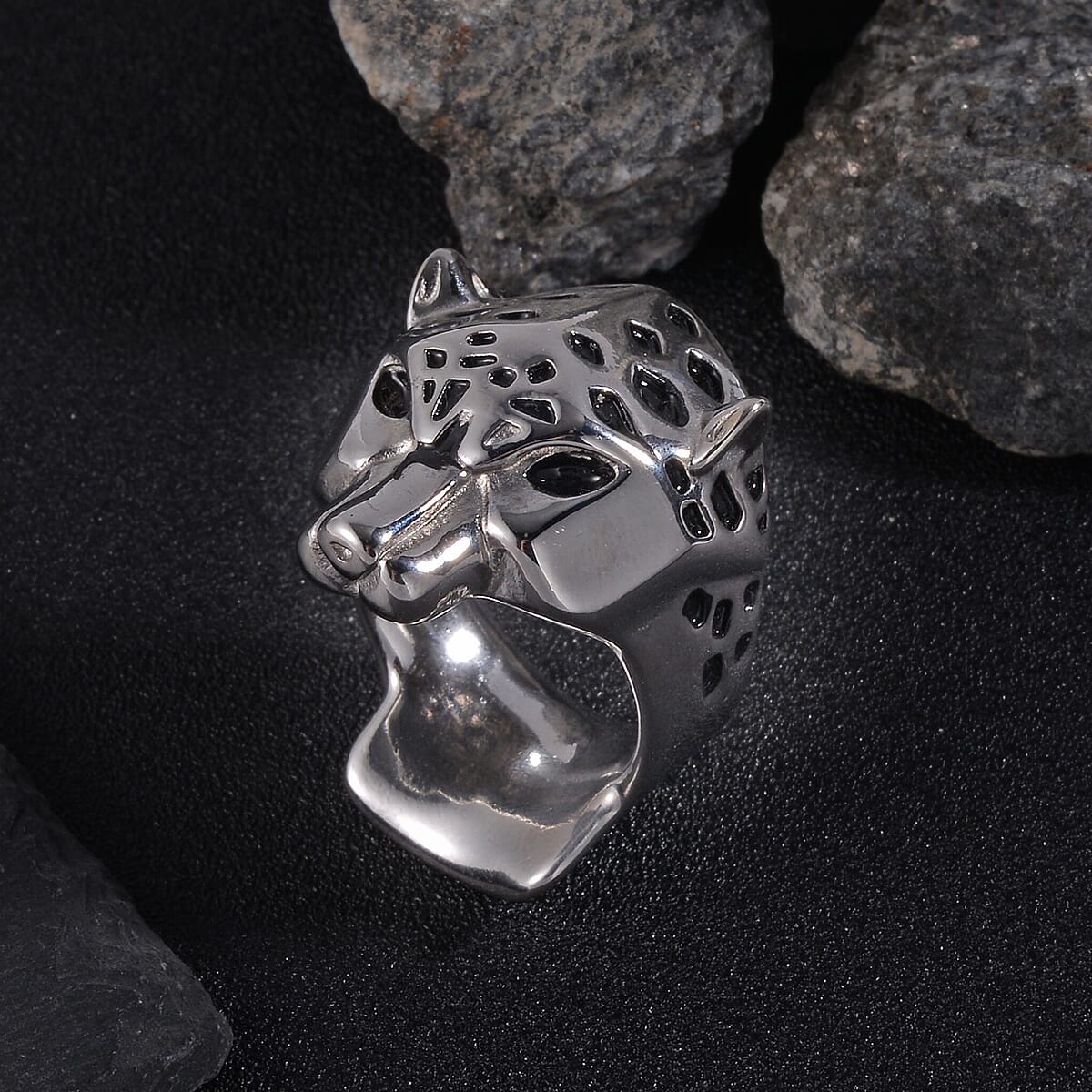 Leopard Head Men's Ring in Black Oxidized Stainless Steel (Size 12.0) image number 1