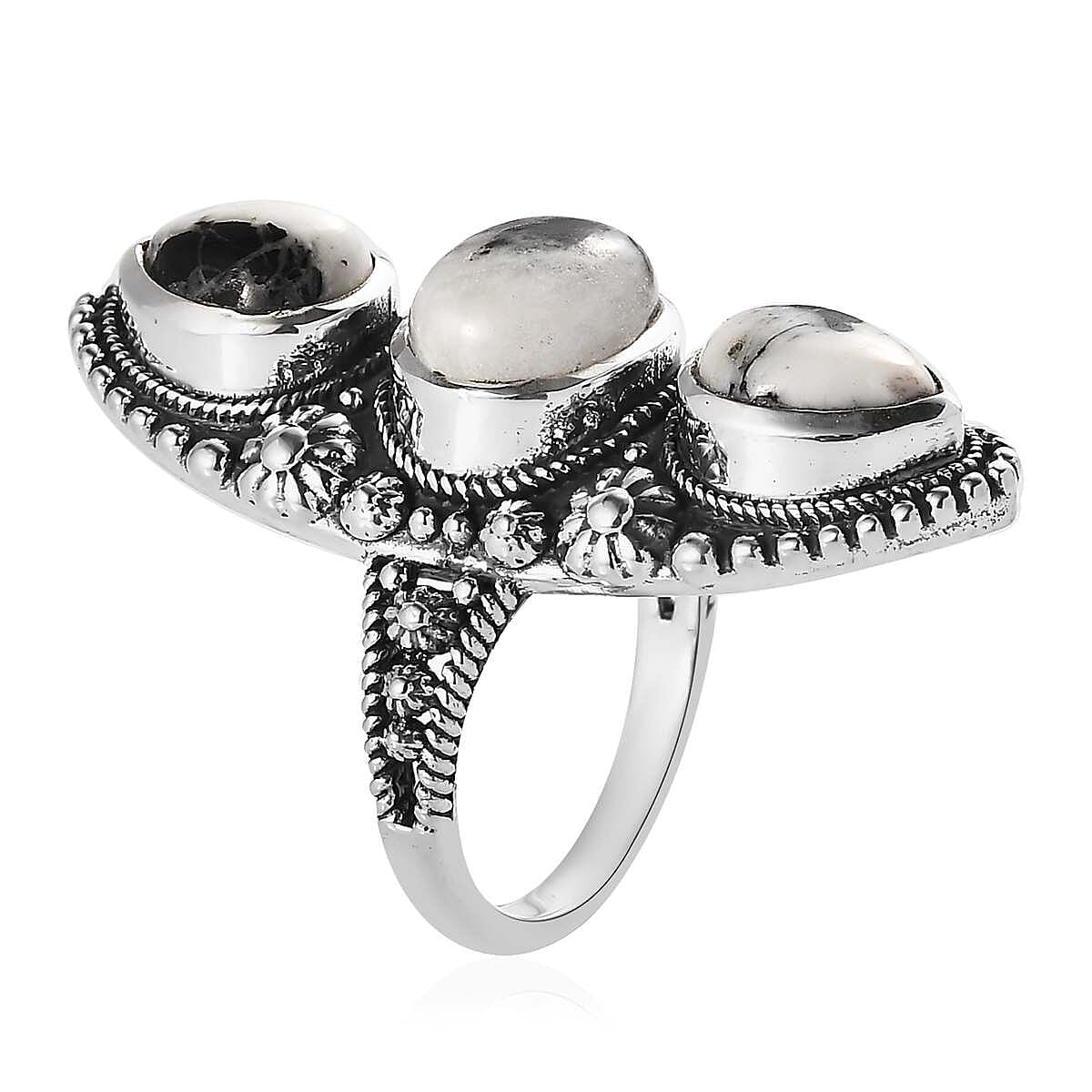 Artisan Crafted White Buffalo 3 Stone Ring in Sterling Silver (Size 10.0) 6.00 ctw