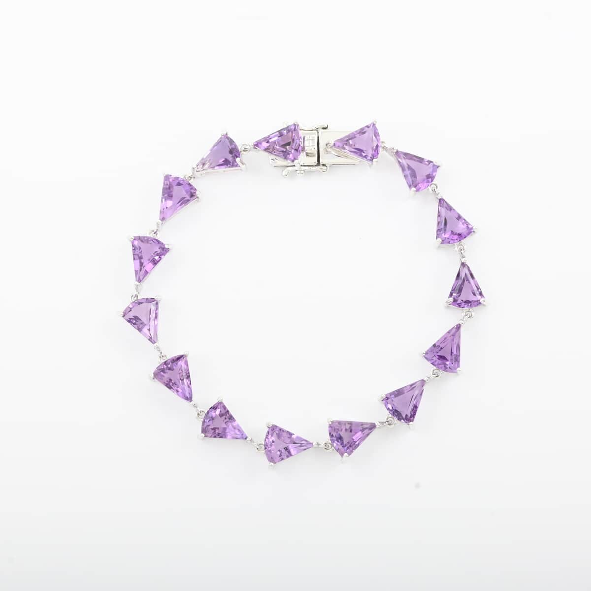 Premium African Amethyst Bracelet in Platinum Over Sterling Silver (8.00 In) 38.00 ctw image number 0