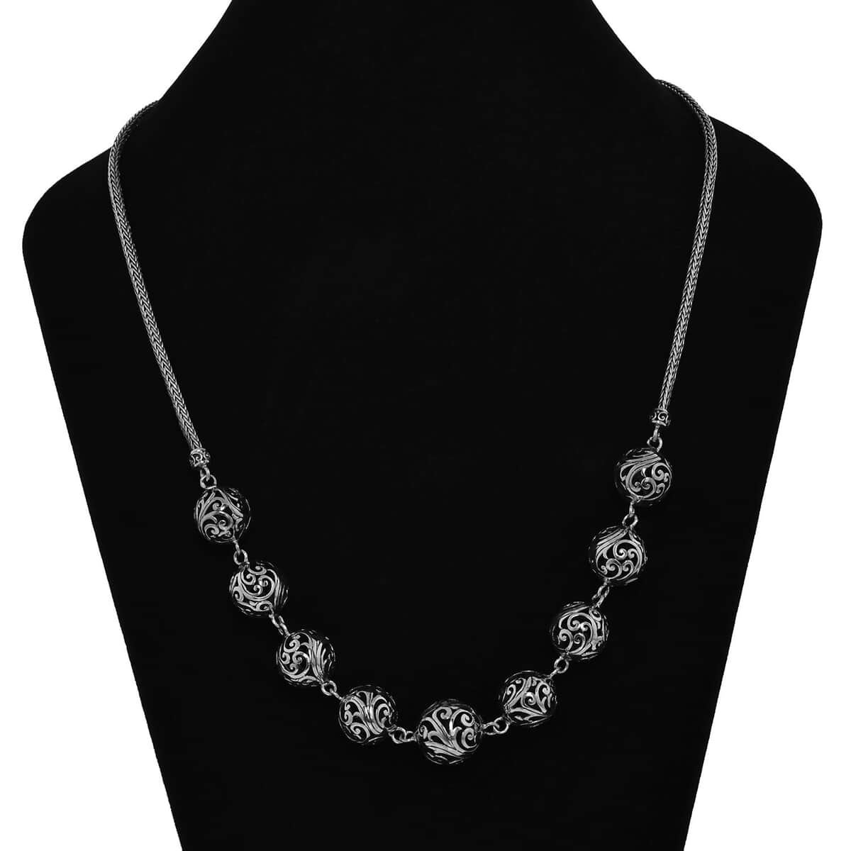 Paparazzi Necklace ~ Radiant Reflections - Silver – Paparazzi Jewelry, Online Store