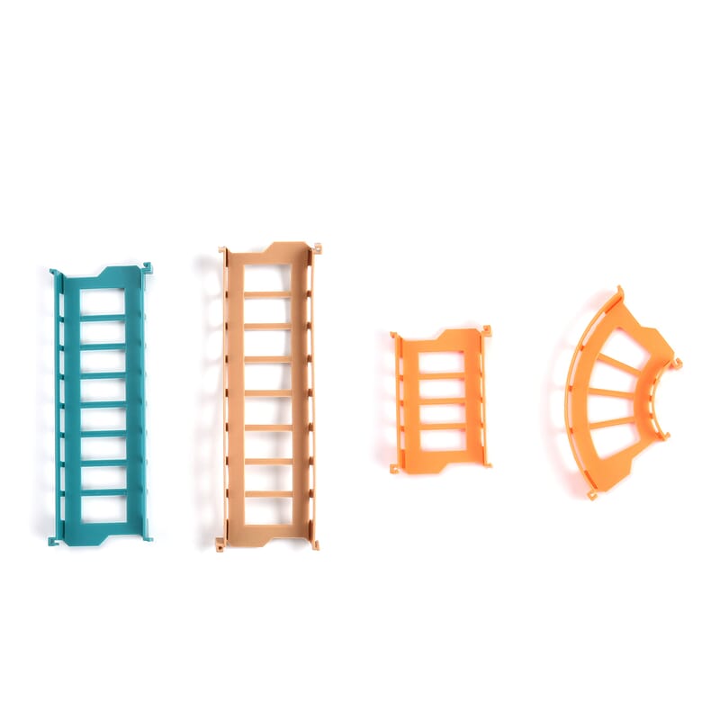 Set of 2 Cars with a 44pcs Pattern Track (1xAA Battery Not Included)