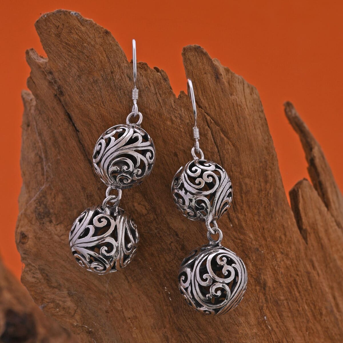 TLV Bali Legacy Sterling Silver Round Earrings (11.75 g) image number 1