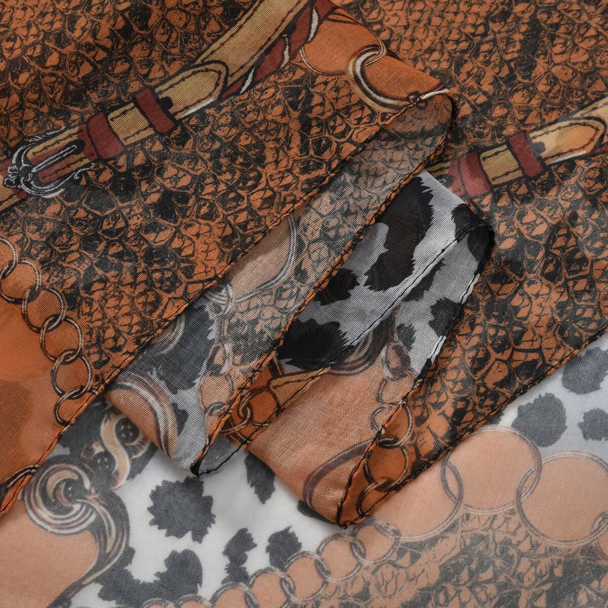 Set of 5 Leopard Pattern Polyester Scarves image number 5