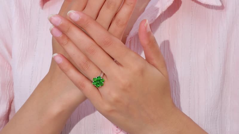 Chrome Diopside Floral Ring in Platinum Over Sterling Silver (Size 6.0) 3.10 ctw