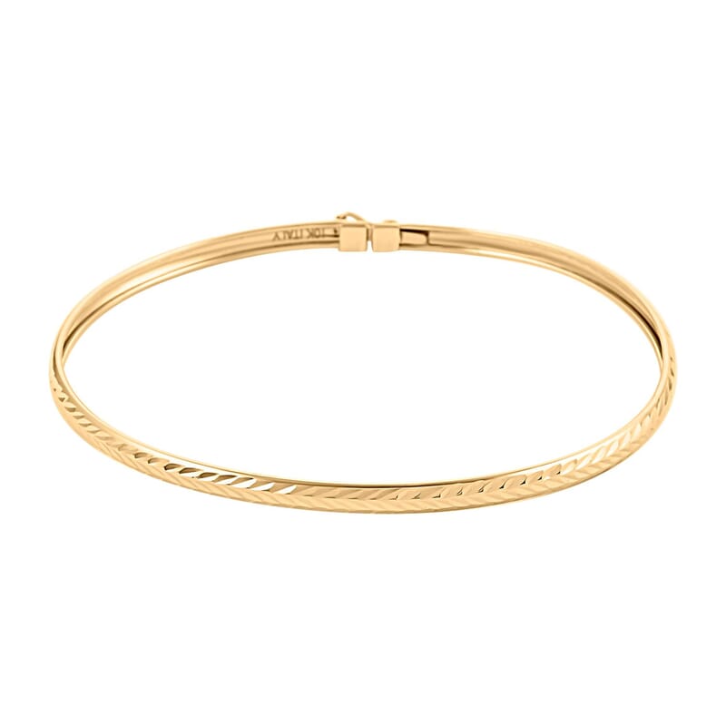 Italian 10K Yellow Gold 3.3mm Arrow Diamond-cut Bangle Bracelet (7.50 in) 2.60 Grams
