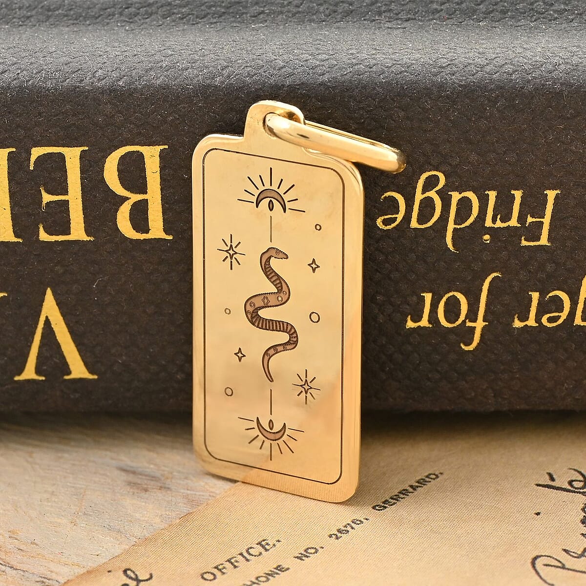 Italian 10K Yellow Gold Lucky Talisman Snake Medallion Pendant 1.55 Grams image number 1