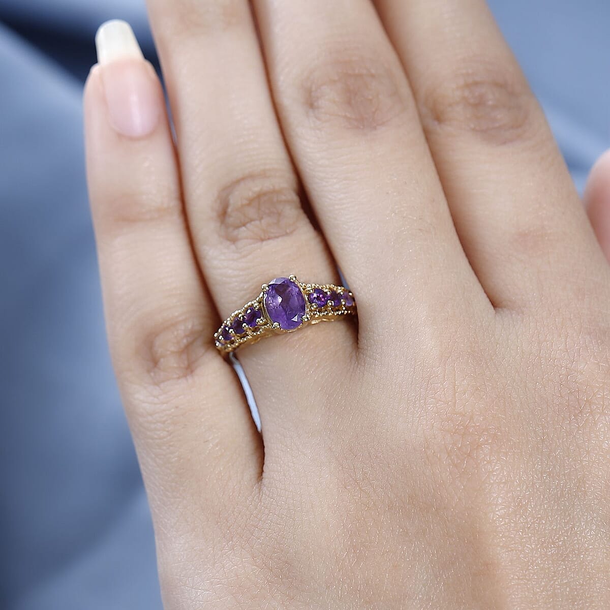 African Amethyst Ring in Vermeil Yellow Gold Over Sterling Silver (Size 9.0) 1.10 ctw image number 2