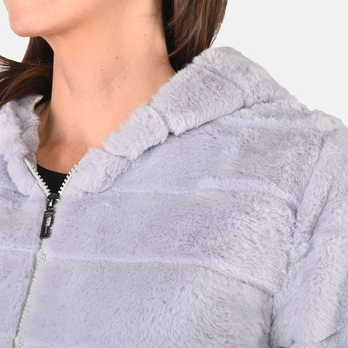 Tamsy Gray Stripe Embossed Hooded Faux Fur Coat - S/M image number 4