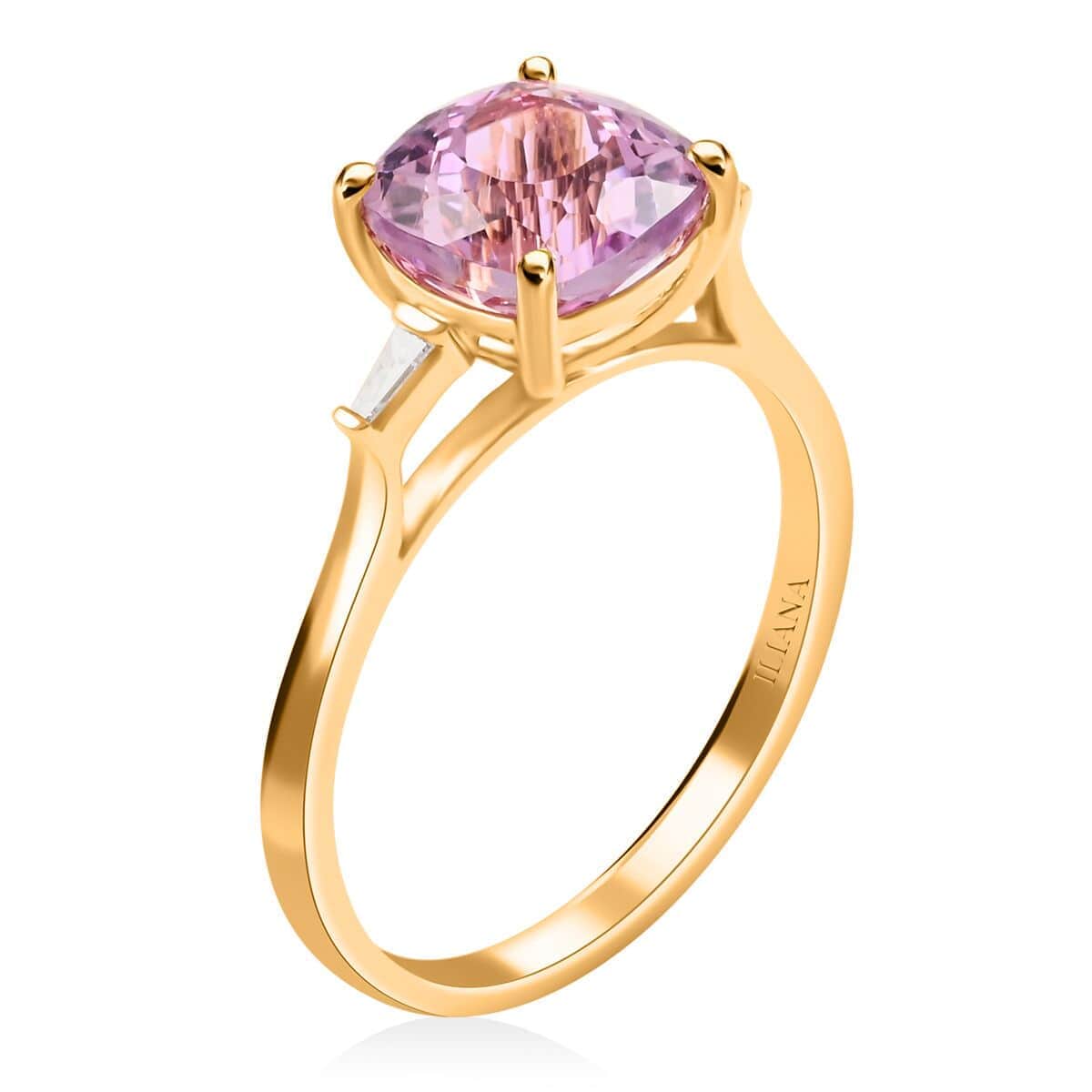 Certified & Appraised Iliana 18K Yellow Gold AAA Patroke Kunzite and G-H SI Diamond Ring 3.15 ctw image number 3