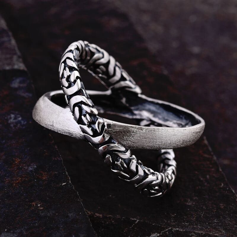 Bali Legacy Sterling Silver Borobudur Crossover Ring 6.35 Grams