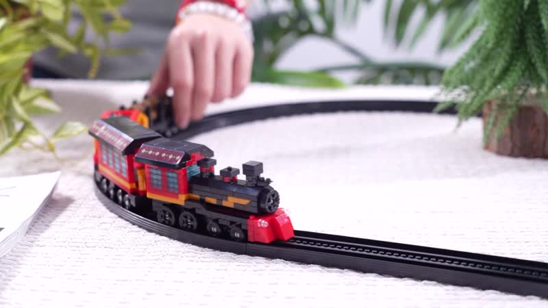 Train Building Blocks Toys (Included 650 Pieces Blocks)