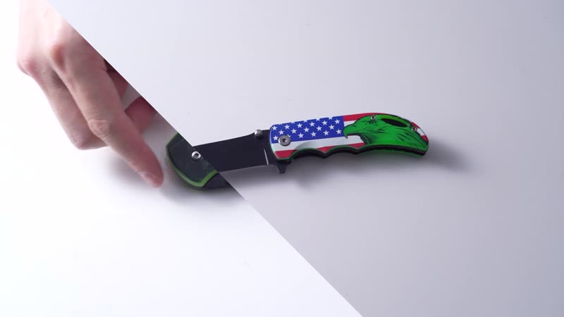 Portable Flag Printed Pattern Folding Knife with Black Blade (Stainless Steel)