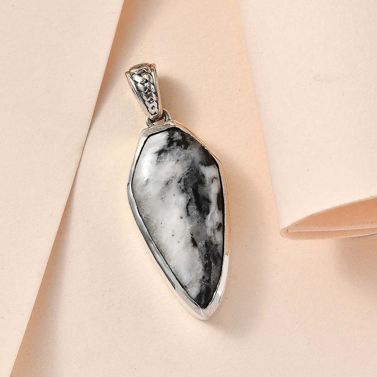 Artisan Crafted White Buffalo Solitaire Pendant in Sterling Silver 15.85 ctw image number 1